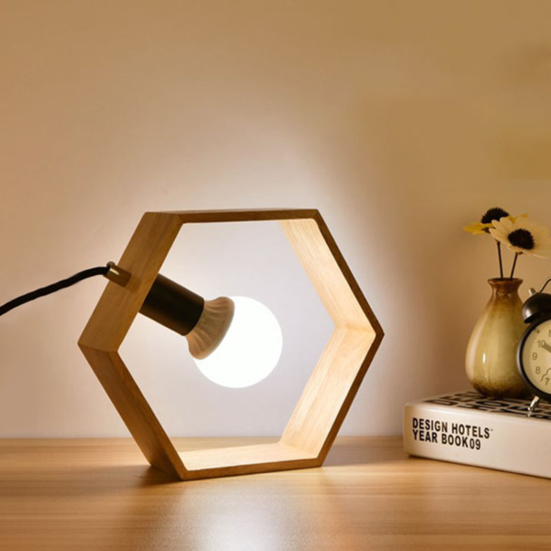 Garduru - Stilvolle Holz Hexagon Lampe für gemütliche Beleuchtung und modernes Design
