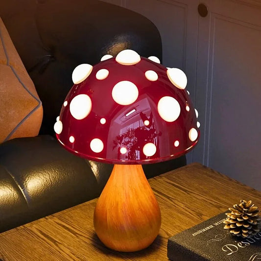 MushGlow – Magische Tischlampe mit atmosphärischem Pilzdesign