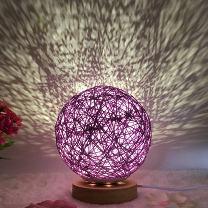 Garduru-Rattan-Tischlampe