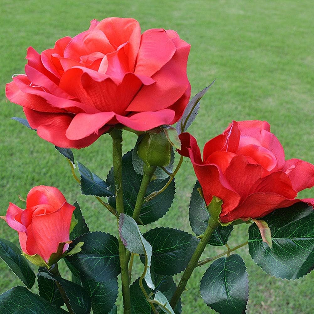 Solarbetriebene Rosen-Lichter – Gartenstecker mit Solarpanel für dekorative Beleuchtung