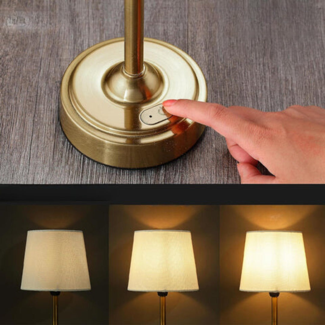Garduru - Vintage Tischlampe mit Einstellbarer Helligkeit und Robuster Metallbasis
