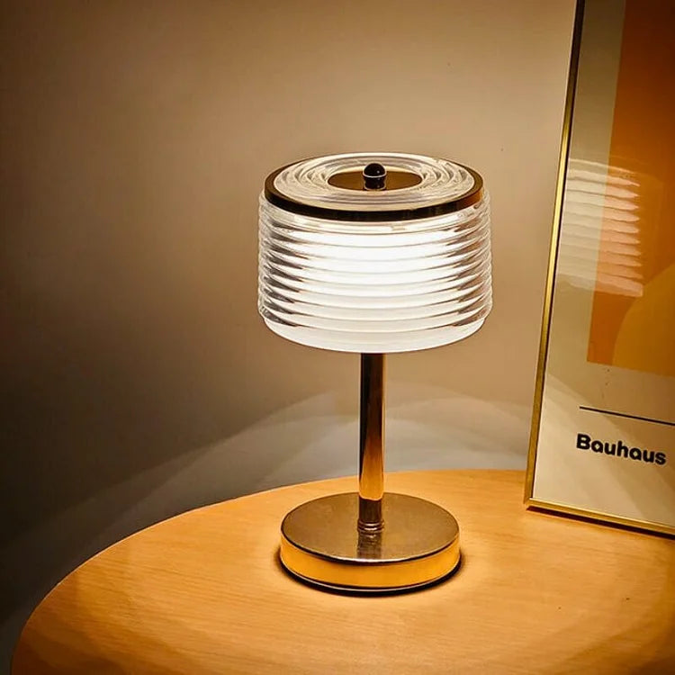 Garduru Crystal Ring Tischlampe – Ein Zeichen der Raffinesse