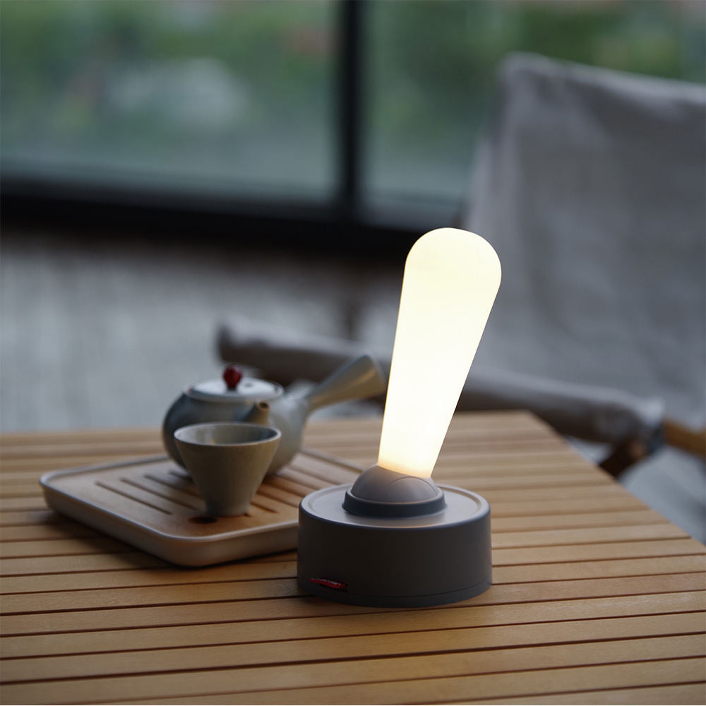 Garduru - Retro LED Tischlampe mit Toggle-Schalter & USB-Aufladung