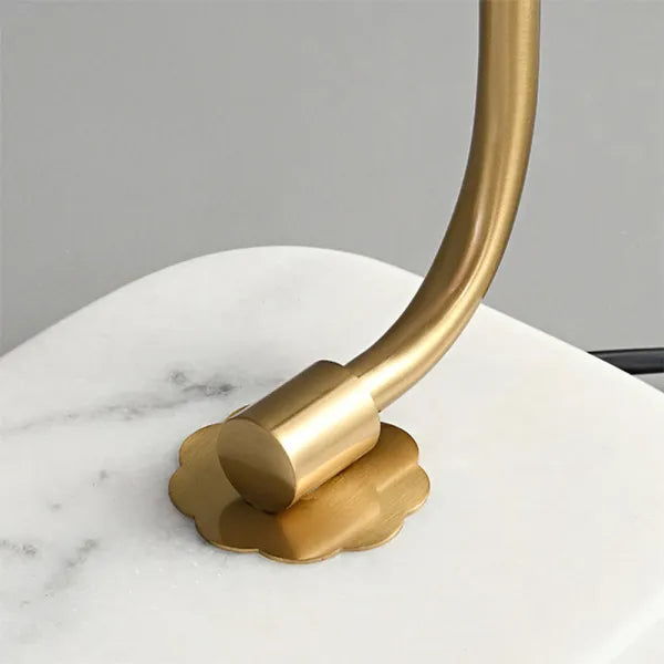Tischlampe Marshmallow - Modernes Design aus Metall und Glas mit sanfter Beleuchtung