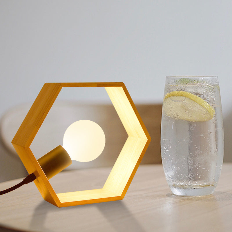 Garduru - Stilvolle Holz Hexagon Lampe für gemütliche Beleuchtung und modernes Design