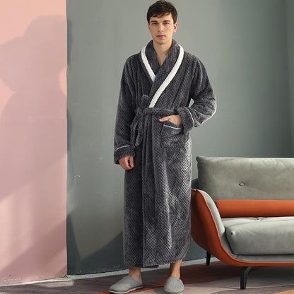 Dicker Fleece-Pyjama, bequemer Bademantel