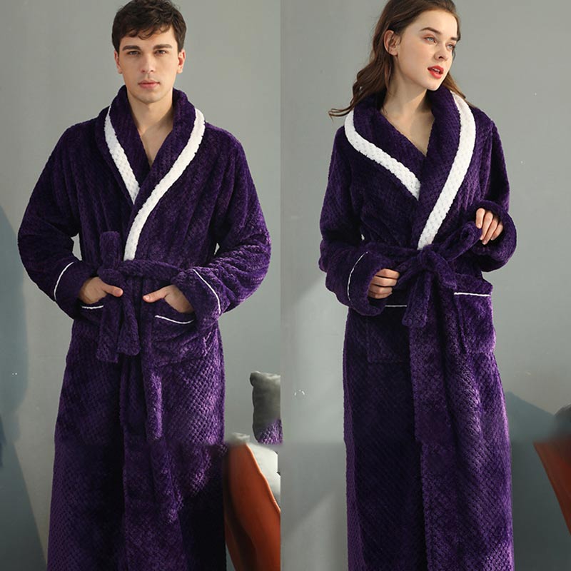 Dicker Fleece-Pyjama, bequemer Bademantel