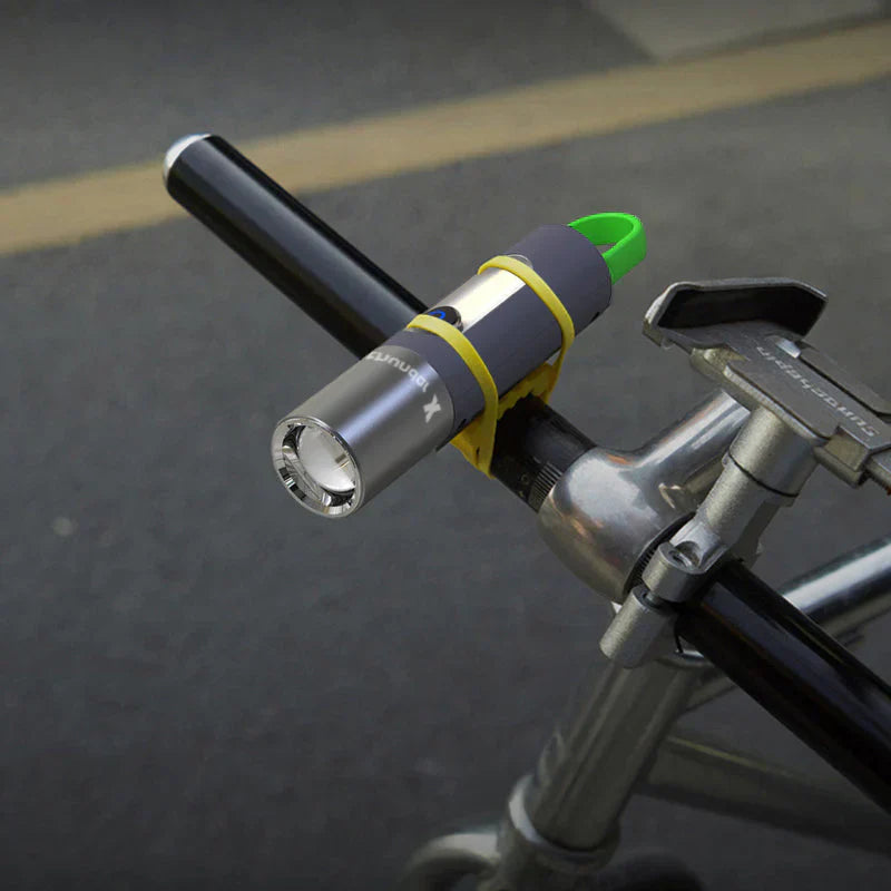 Multifunktionale LED-Taschenlampe