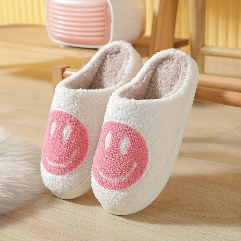 Smiley Face Slippers™ - Die Originals