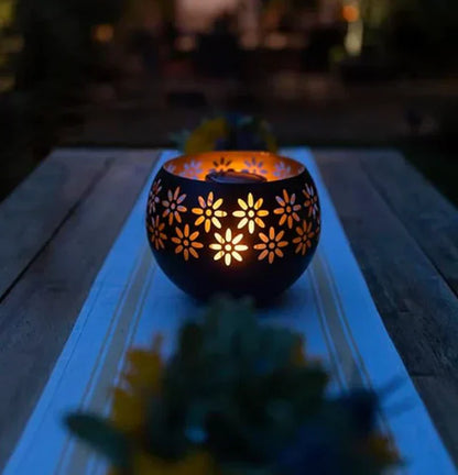 Floral LED Tischlampe - Elegantes dekoratives Kerzenlicht für stilvolle Wohnkultur