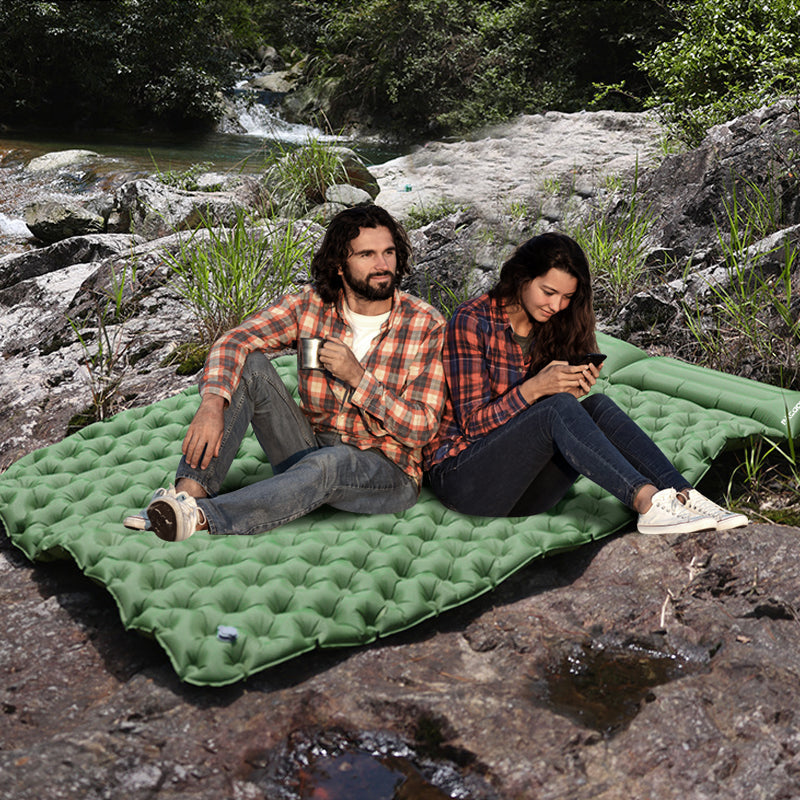 Selbstaufblasende Luftmatratze, Doppel-Campingbett mit integrierten Kissen