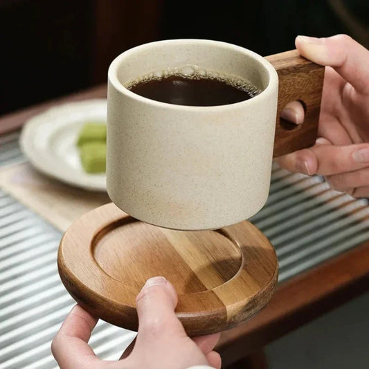 Modernistische Keramische Holzpalette Tasse