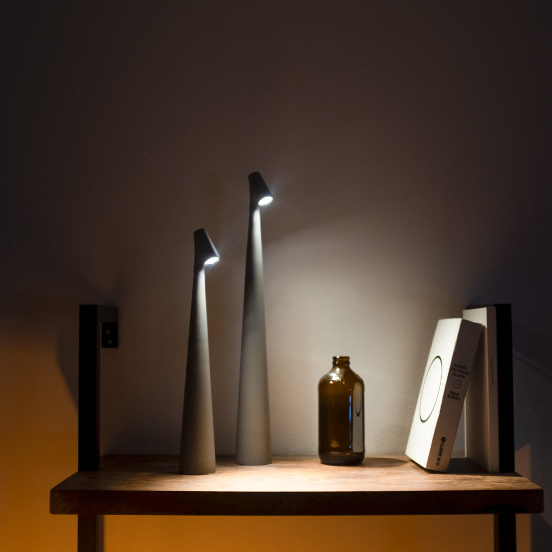 Tischlampe Modern Rot Metall LED Licht