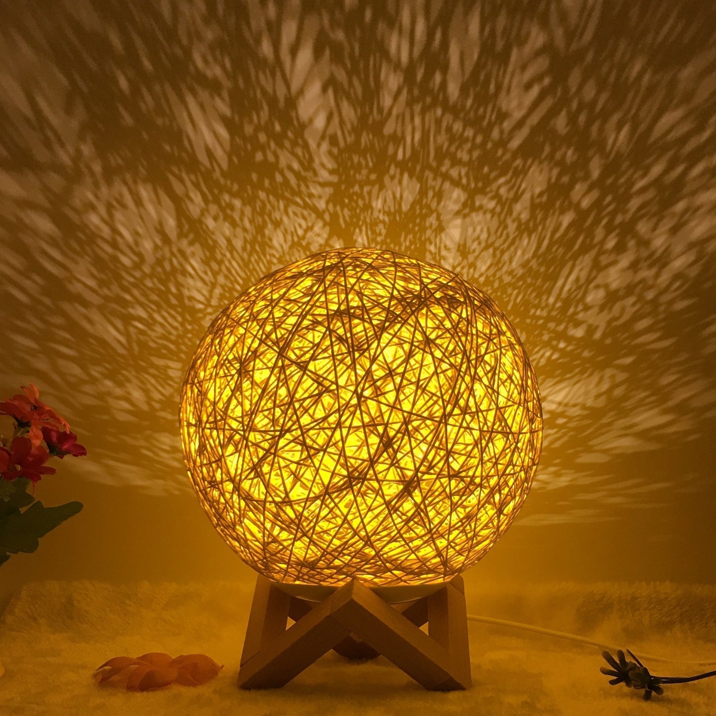 Garduru-Rattan-Tischlampe
