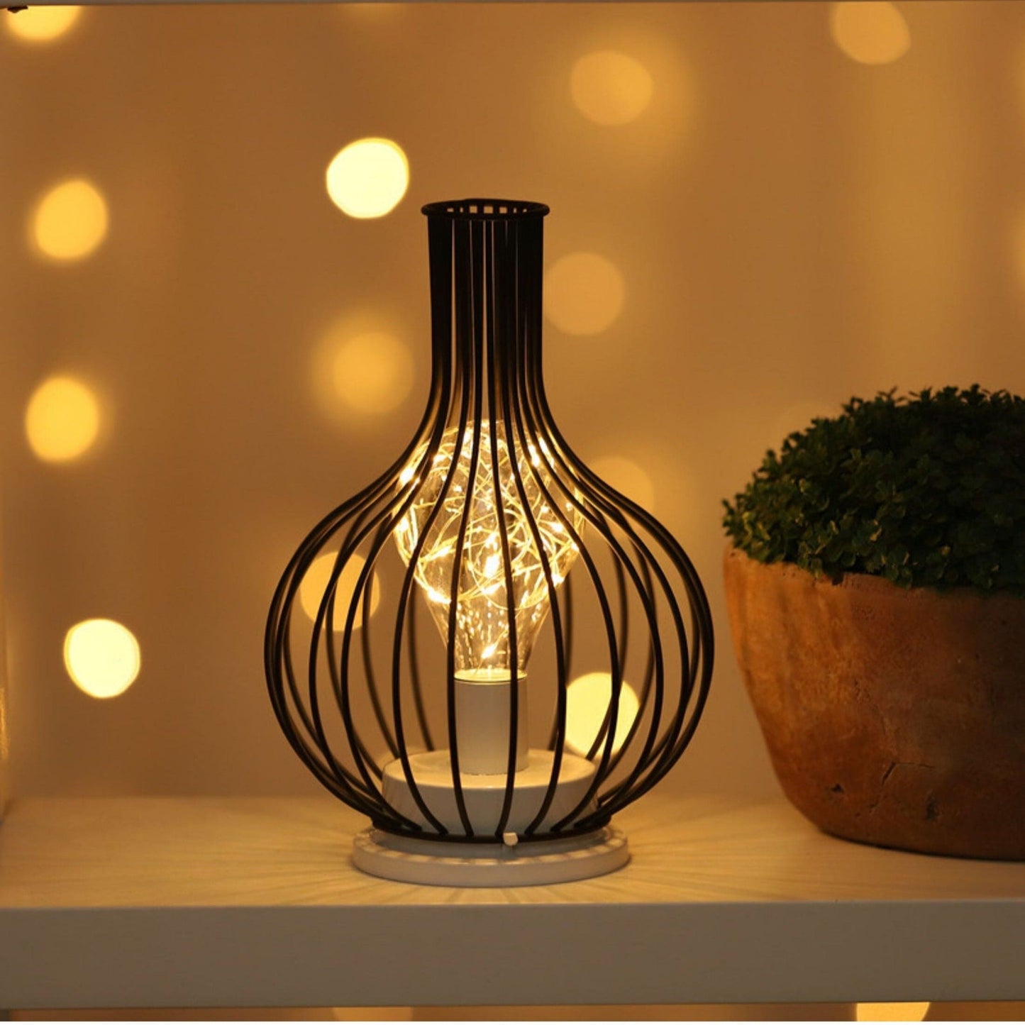 Elegante Tischlampe für Zuhause | LuxeGlow
