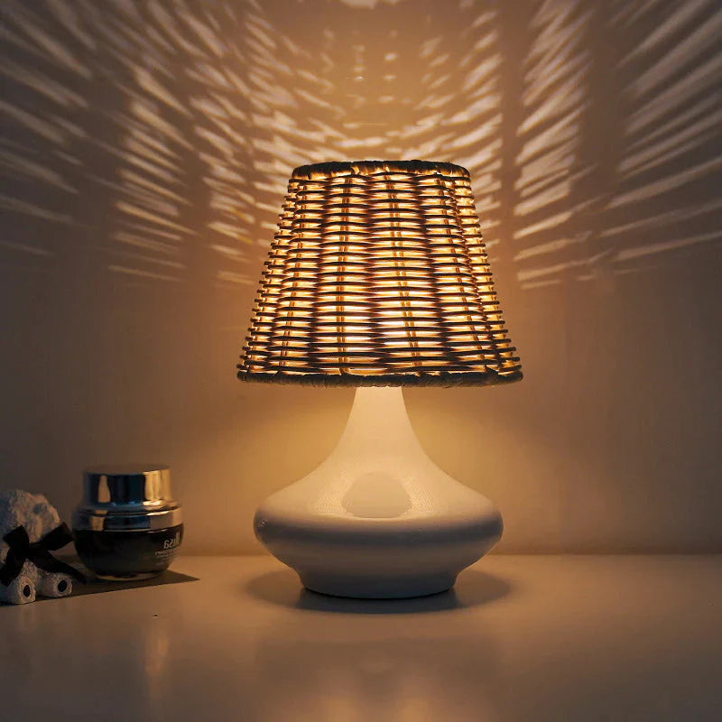 Royallure USB dimmbare LED Tischlampe - Bambusstoff Lampenschirm für moderne Dekoration