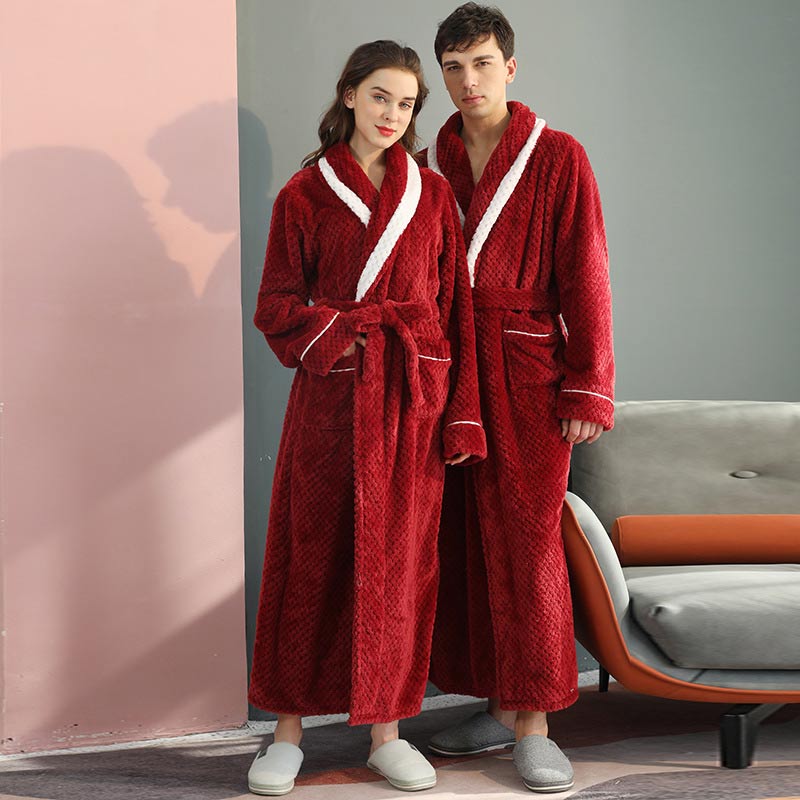 Dicker Fleece-Pyjama, bequemer Bademantel