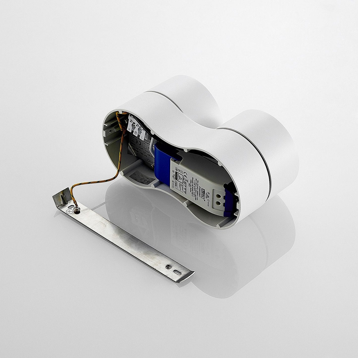 Deckenleuchte mit verstellbaren LED-Strahlern