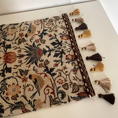 Vintage Floral & Bird Jacquard Tischläufer