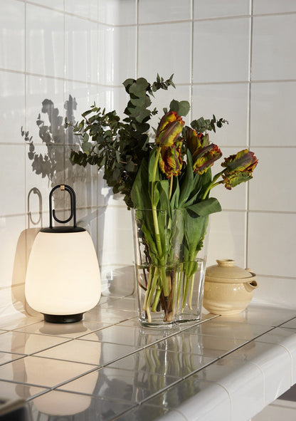 Tragbare moderne LED-Laterne für den Außenbereich