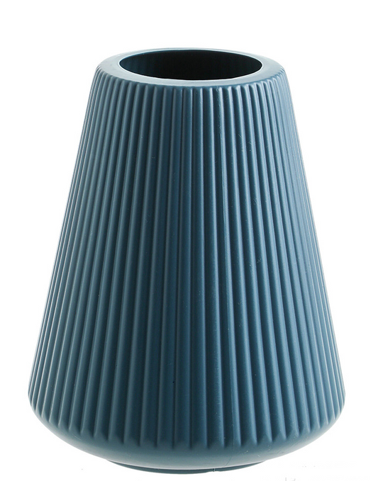 Moderne Vasen mit Rillenstruktur für elegante Dekoration