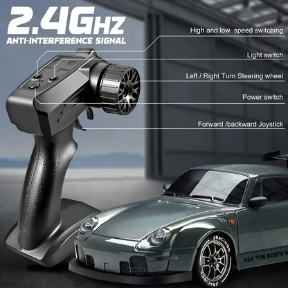 Luxora Retro Drift Master – 4WD RC Auto mit LED-Lichtern