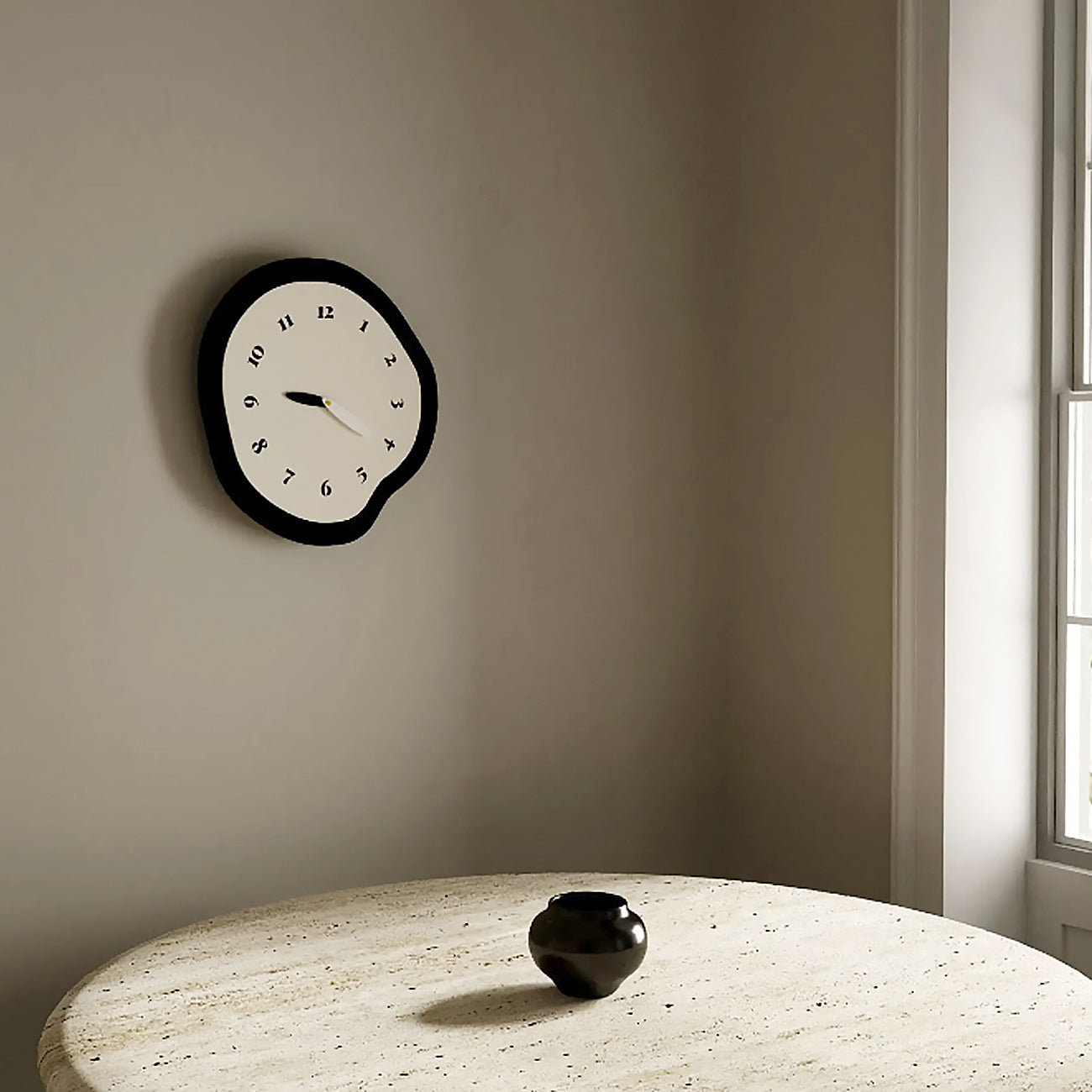 Abstract Silent Wall Clock Large with Modern Design – Stylische Uhr für Wohnzimmer und Schlafzimmer, Erhältlich in zwei Größen