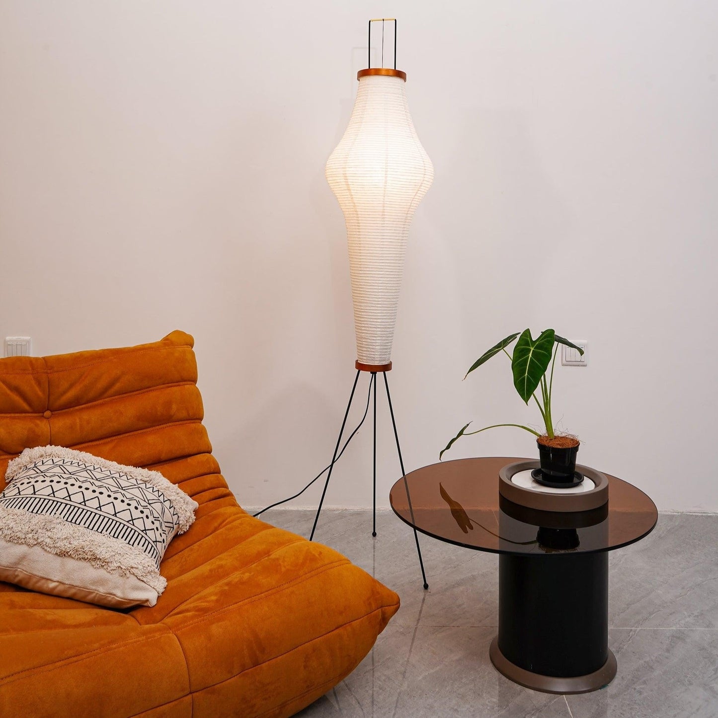 Garduru Reispapier Stehlampe | Minimalistisches Design | Warmweißes LED-Licht | Nachhaltige Deko für Zuhause