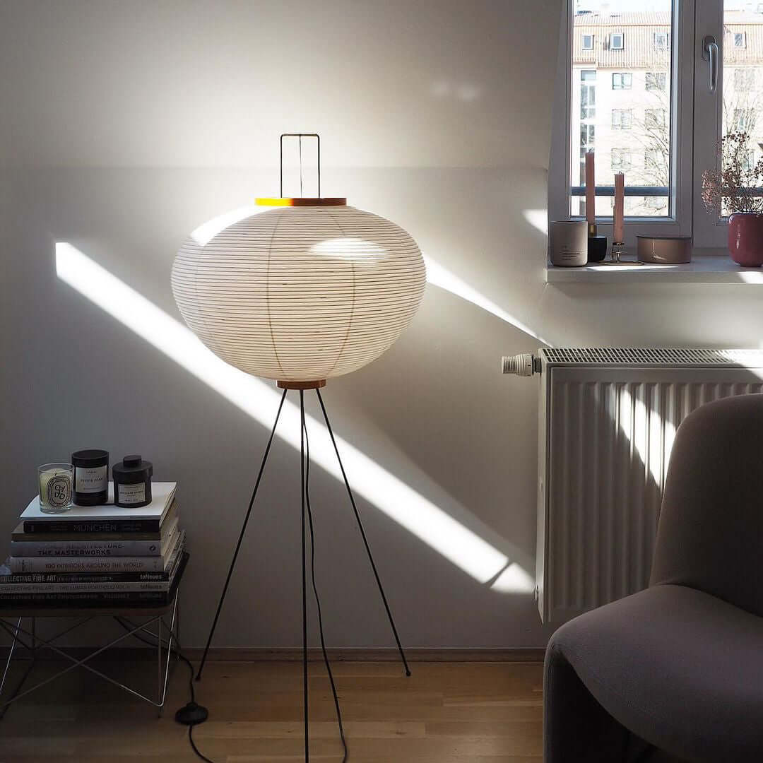 Garduru Reispapier Stehlampe | Minimalistisches Design | Warmweißes LED-Licht | Nachhaltige Deko für Zuhause