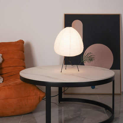 Akari Tischlampe – Japanisch inspiriertes Design aus Maulbeerpapier und Metall