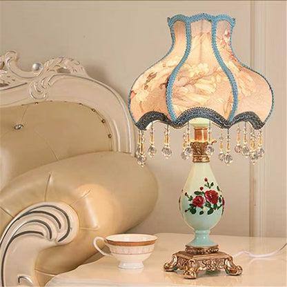 Garduru Europäische Tischlampe | Traditionelles Design | Vase aus Harz | Stoffschirm | Schlafzimmerbeleuchtung