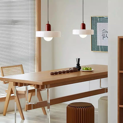 Garduru Pendelleuchte aus farbigem Glas | Elegante Hängeleuchte im Bauhaus-Stil | Designlampe für Wohnzimmer & Esszimmer