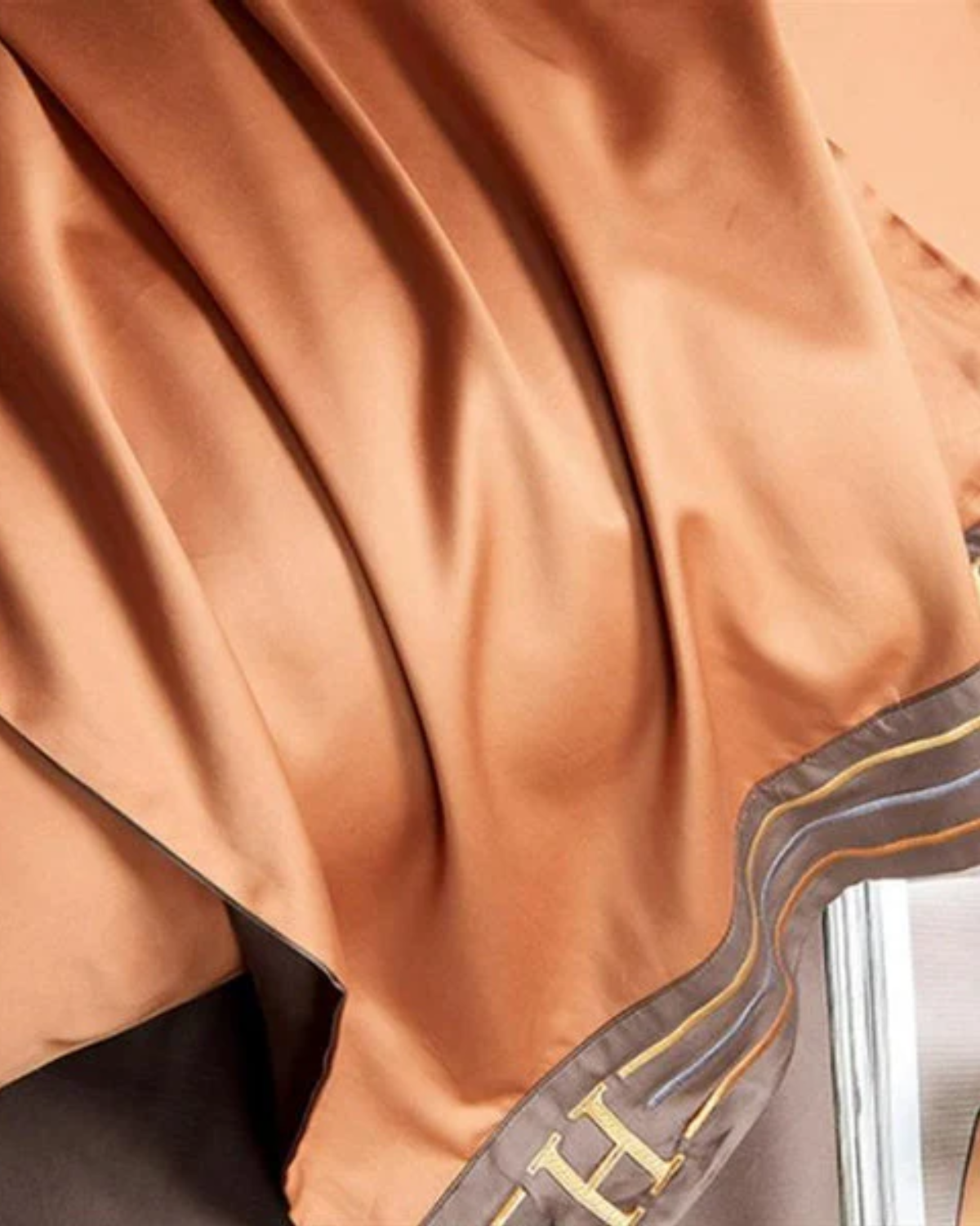 Serenity Luxe – 4-teiliges Baumwollsatin-Bettwäsche-Set mit eleganter Stickerei