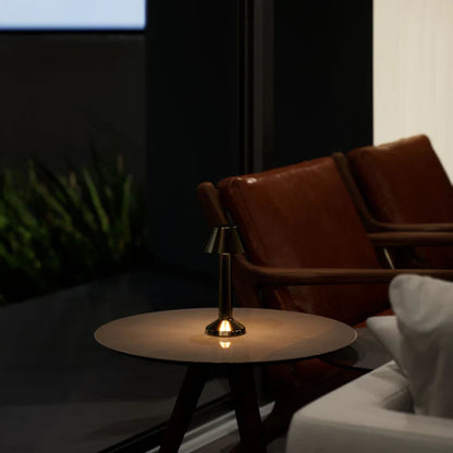 Ambient Oblique Moderne Kabellose Tischlampe – Einstellbare Lichtmodi & USB-aufladbar