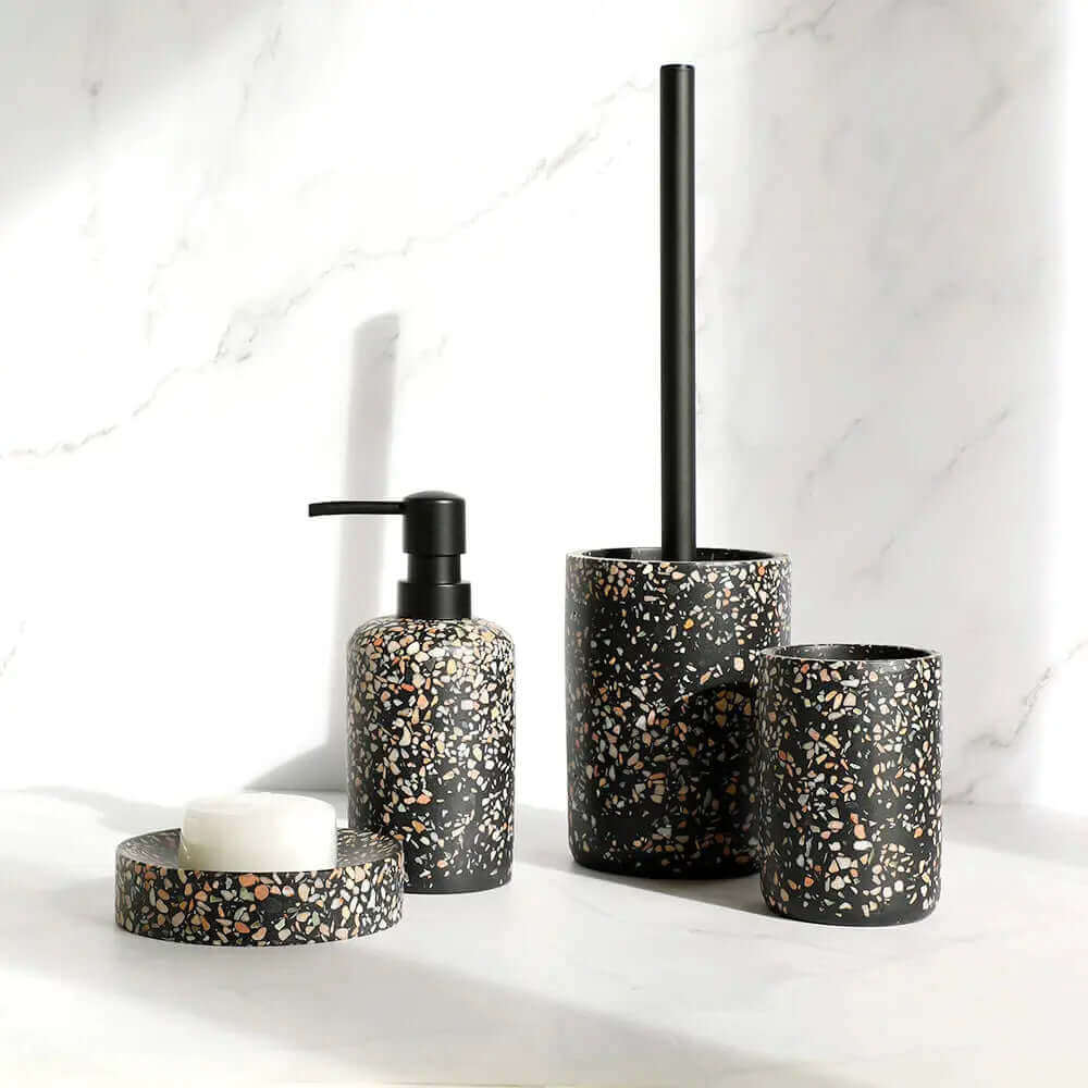 Schwarze Terrazzo Badezimmeraccessoires