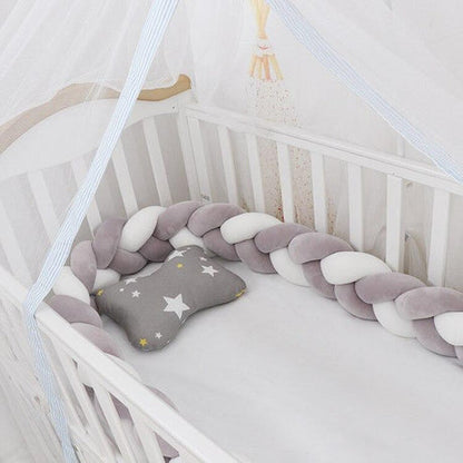 Babybett-Rückwand – CozyNest Guard