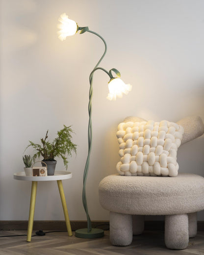 Stehlampe Calla Flowers – Elegante Beleuchtung mit weißen Blumen und raffiniertem Design