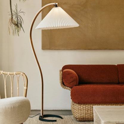 Garduru Stehleuchte im Caprani Design | LED Beleuchtung | Modernes Holz-Look | Elegante Wohnraum-Deko
