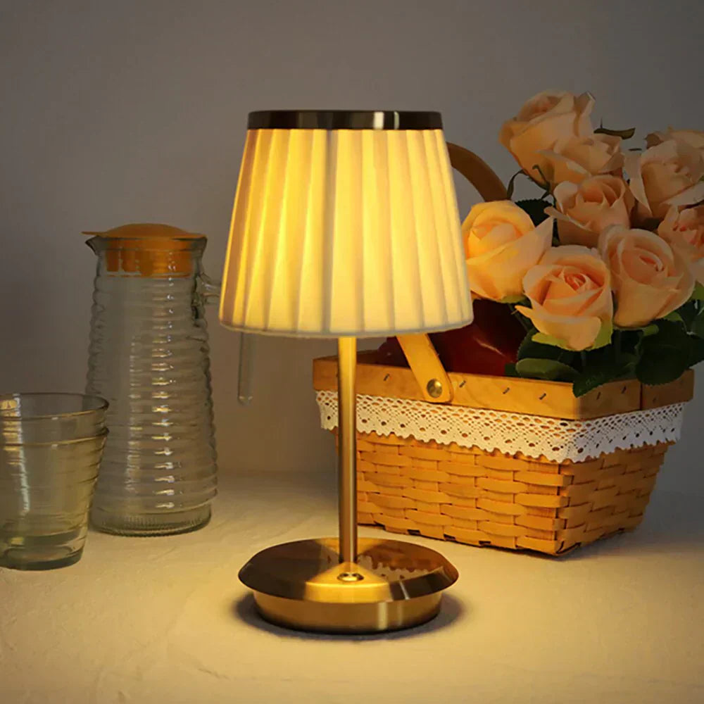 Garduru - Elegante Vintage Tischlampe für zeitlosen Charme