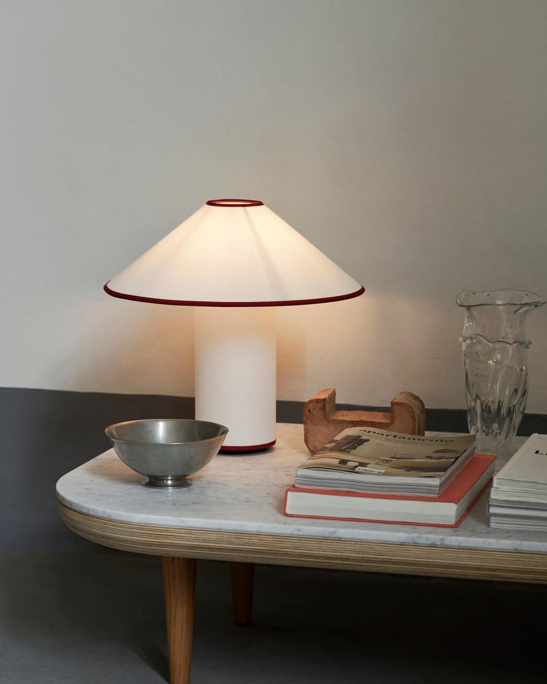 Tischlampe Colette - Elegantes Design mit sanftem Licht für Ihr Interieur