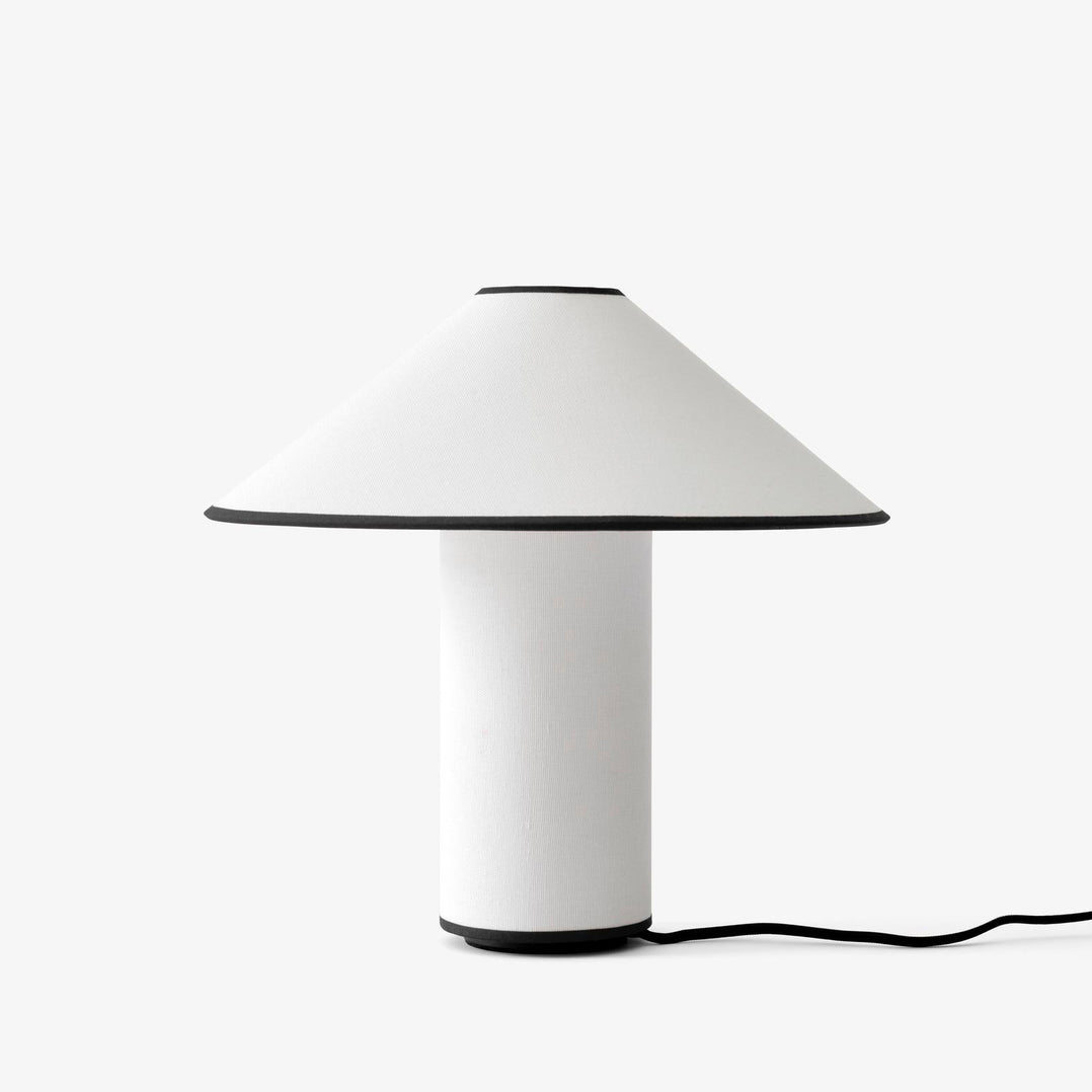 Tischlampe Colette - Elegantes Design mit sanftem Licht für Ihr Interieur