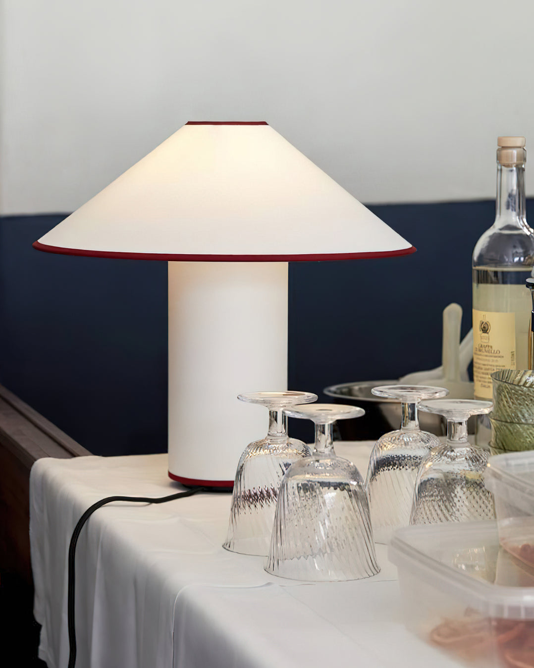 Tischlampe Colette - Elegantes Design mit sanftem Licht für Ihr Interieur