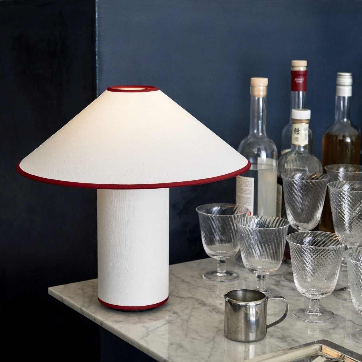 Tischlampe Colette - Elegantes Design mit sanftem Licht für Ihr Interieur