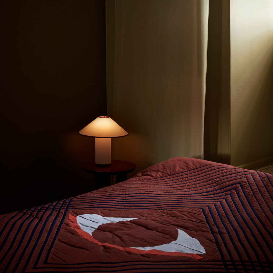 Tischlampe Colette - Elegantes Design mit sanftem Licht für Ihr Interieur