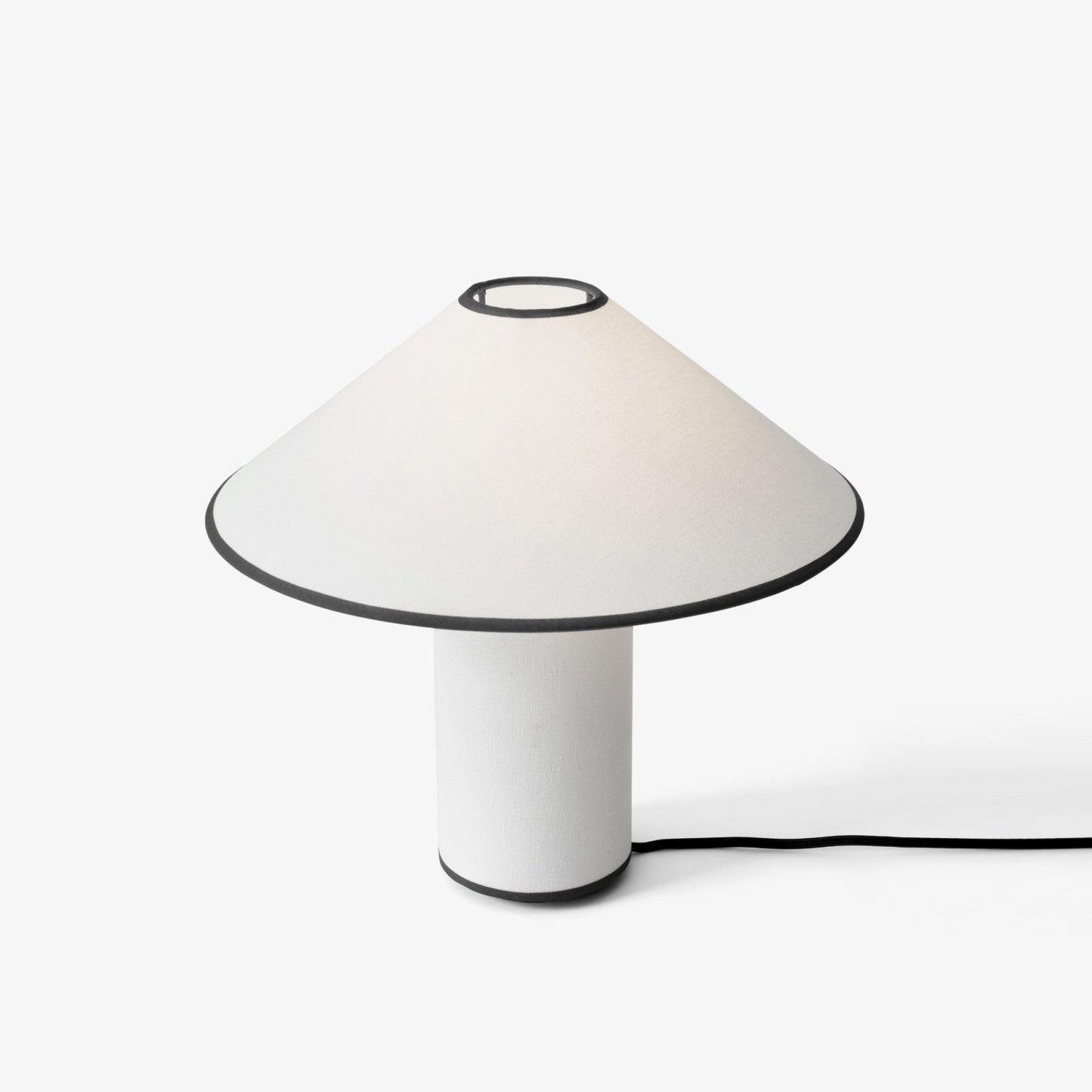 Tischlampe Colette - Elegantes Design mit sanftem Licht für Ihr Interieur