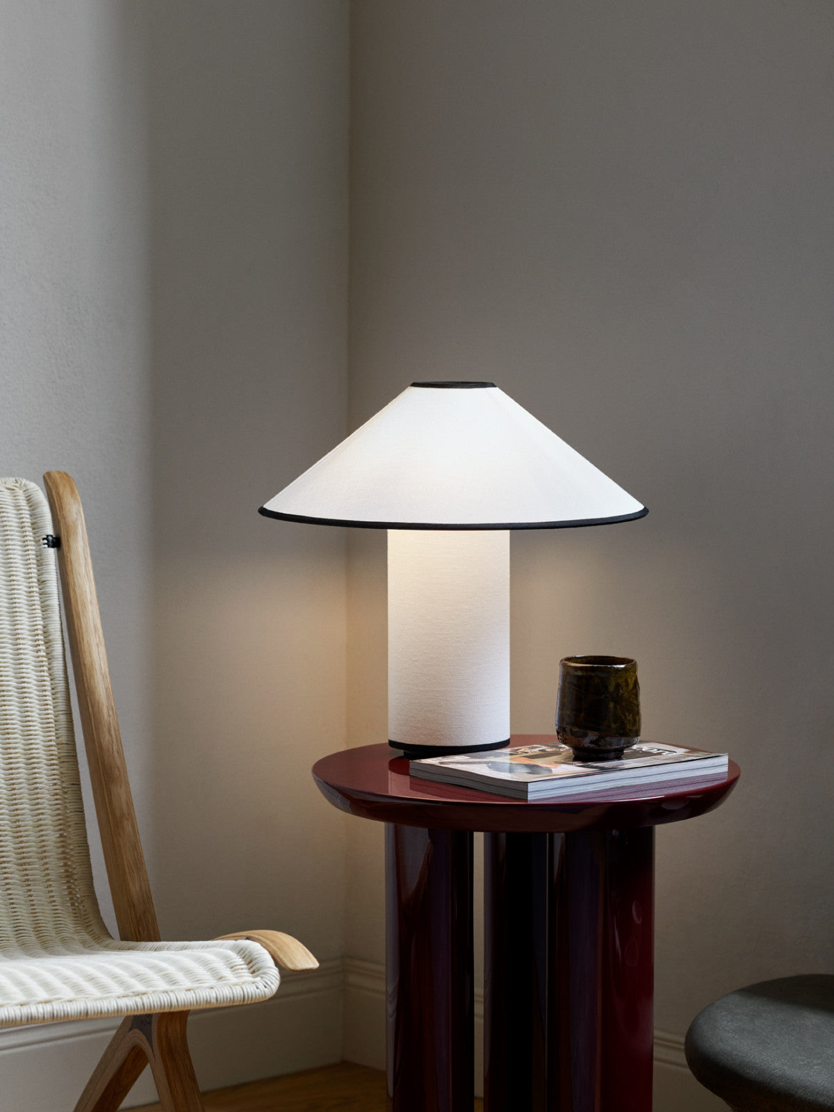 Tischlampe Colette - Elegantes Design mit sanftem Licht für Ihr Interieur