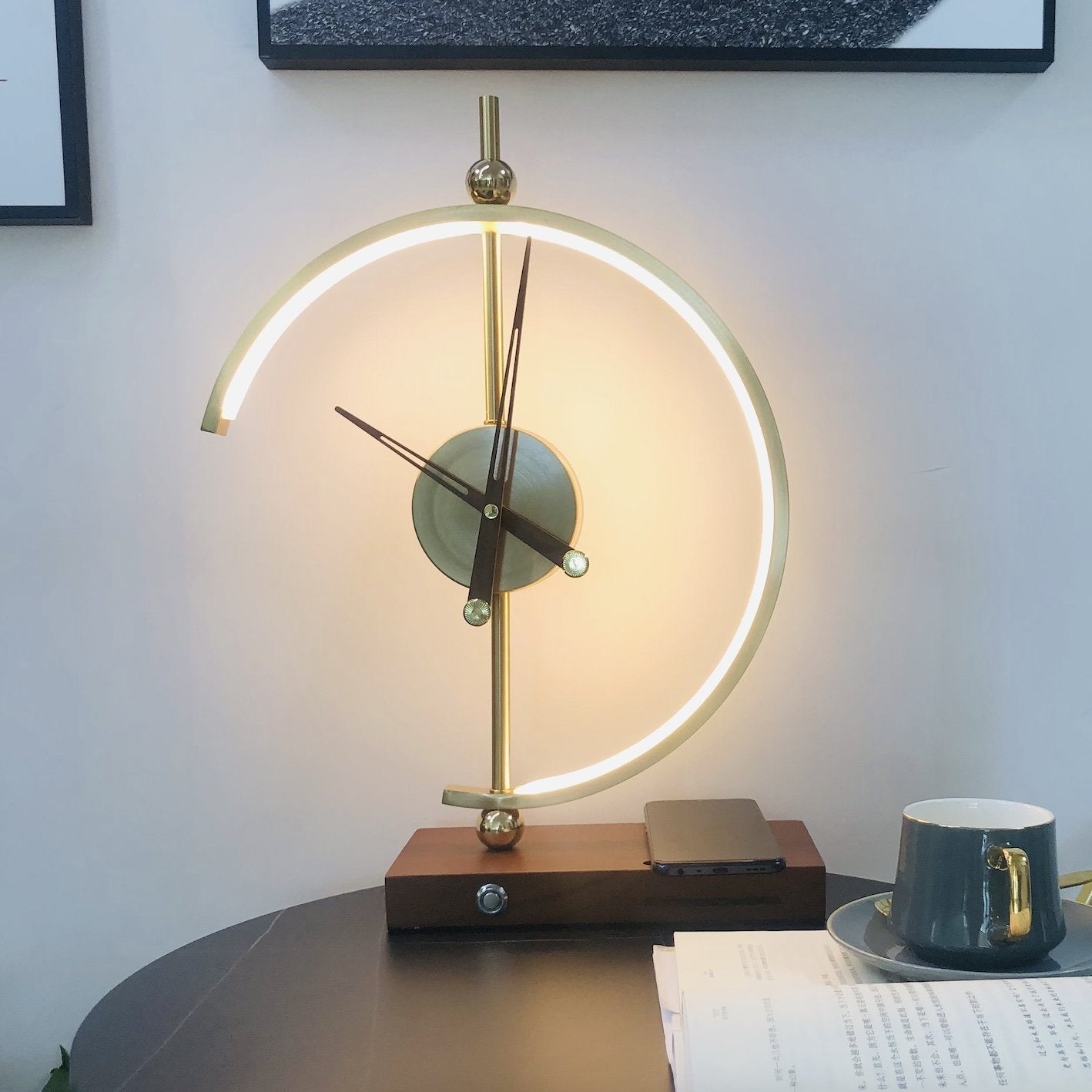 Garduru Luxe Tischlampe – Kunstvolle Beleuchtung mit zeitlosem Design