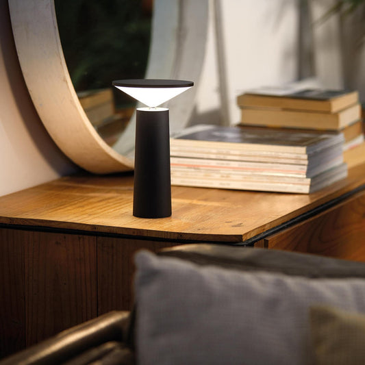 GlowBeam - Moderne LED Tischlampe mit drehbarem Kopf
