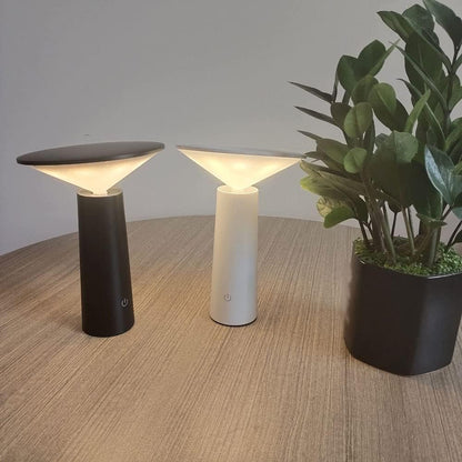 GlowBeam - Moderne LED Tischlampe mit drehbarem Kopf