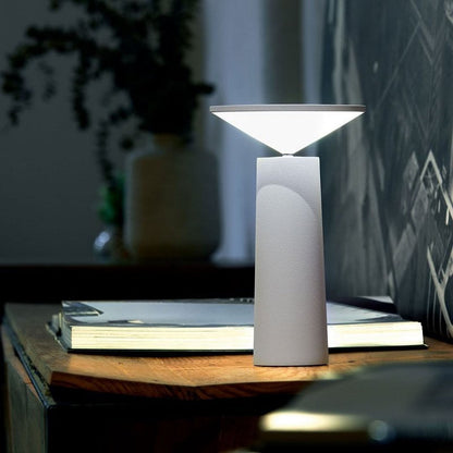 GlowBeam - Moderne LED Tischlampe mit drehbarem Kopf
